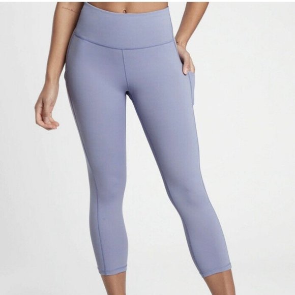 Athleta Pants - Athleta small ultimate stash pocket capri leggings tights